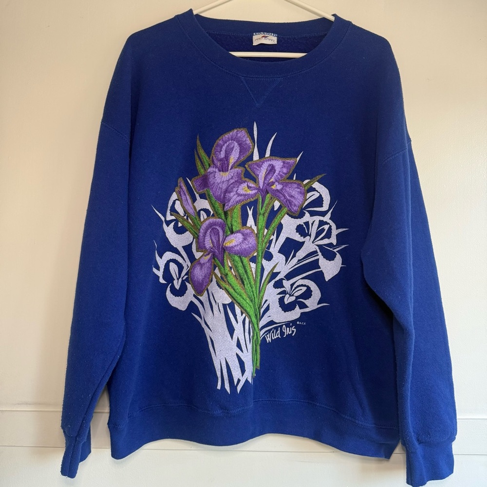 VTG 90s Pro Spirit Blue Sweatshirt Iris Floral Graphic Print Cottagecore